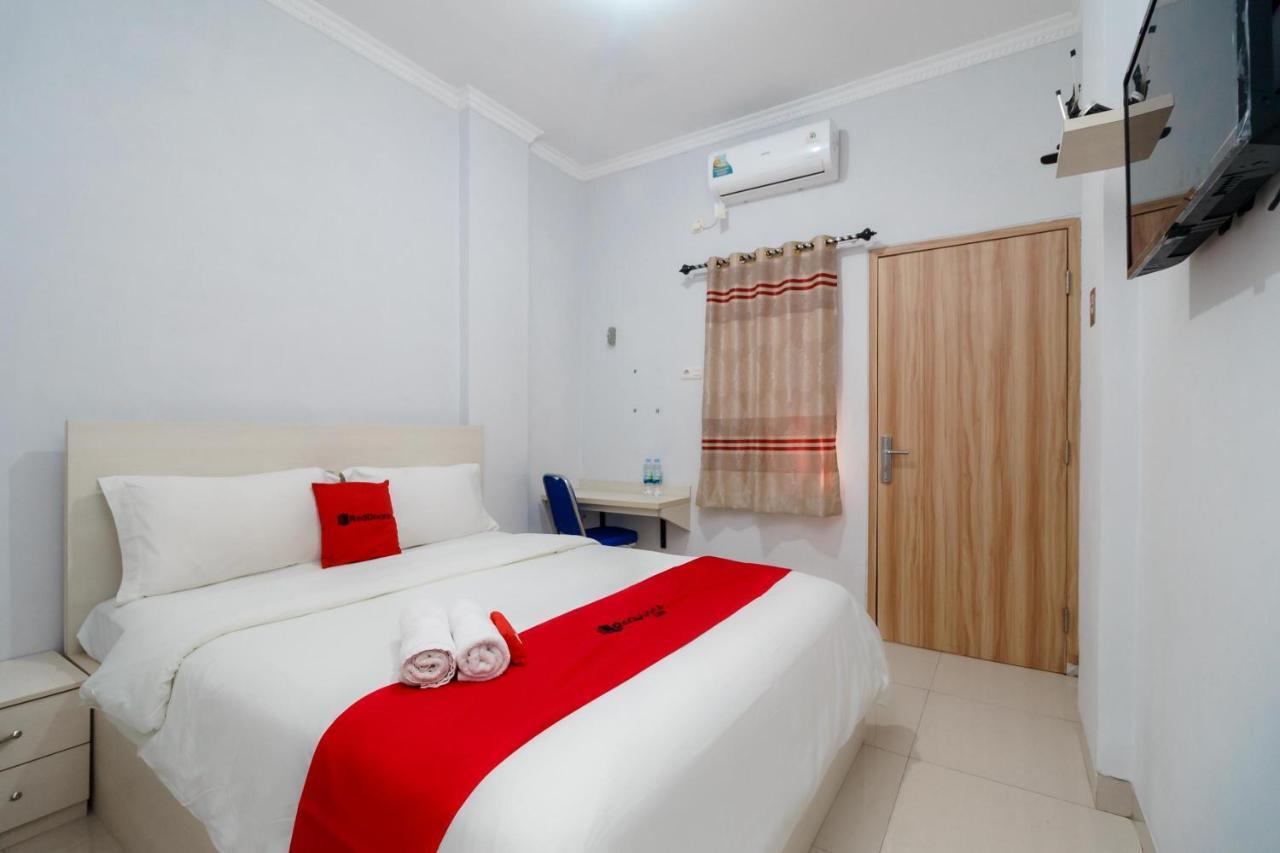 Reddoorz Syariah Near Stasiun Lrt Bumi Sriwijaya Guest house Palembang